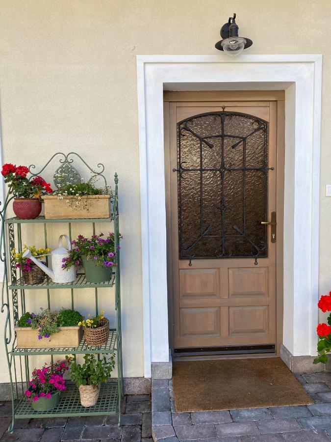 Vatus Apartmanhaz Vac Exterior photo